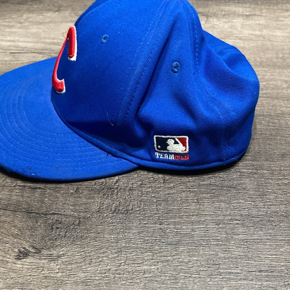 Cubs hat - Picture 2 of 5